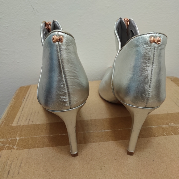Ted Baker Silver Heeled Boots with Rose Gold Zipper - Picture 3 of 10